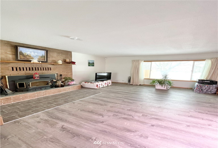 31576 A Highway 97, Tonasket, Washington 98855, 4 Bedrooms Bedrooms, ,1 BathroomBathrooms,Residential,For Sale,Highway 97,NWM1861261