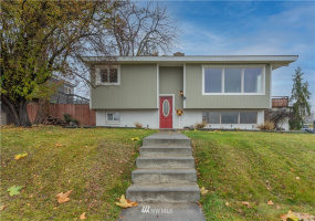 1217 Ashley, Moses Lake, Washington 98837, 4 Bedrooms Bedrooms, ,1 BathroomBathrooms,Residential,For Sale,Broad Ripple #1,Ashley,NWM1862626