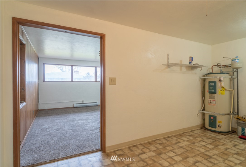 1217 Ashley, Moses Lake, Washington 98837, 4 Bedrooms Bedrooms, ,1 BathroomBathrooms,Residential,For Sale,Broad Ripple #1,Ashley,NWM1862626