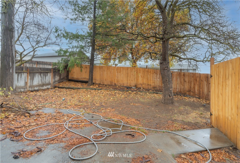 1217 Ashley, Moses Lake, Washington 98837, 4 Bedrooms Bedrooms, ,1 BathroomBathrooms,Residential,For Sale,Broad Ripple #1,Ashley,NWM1862626
