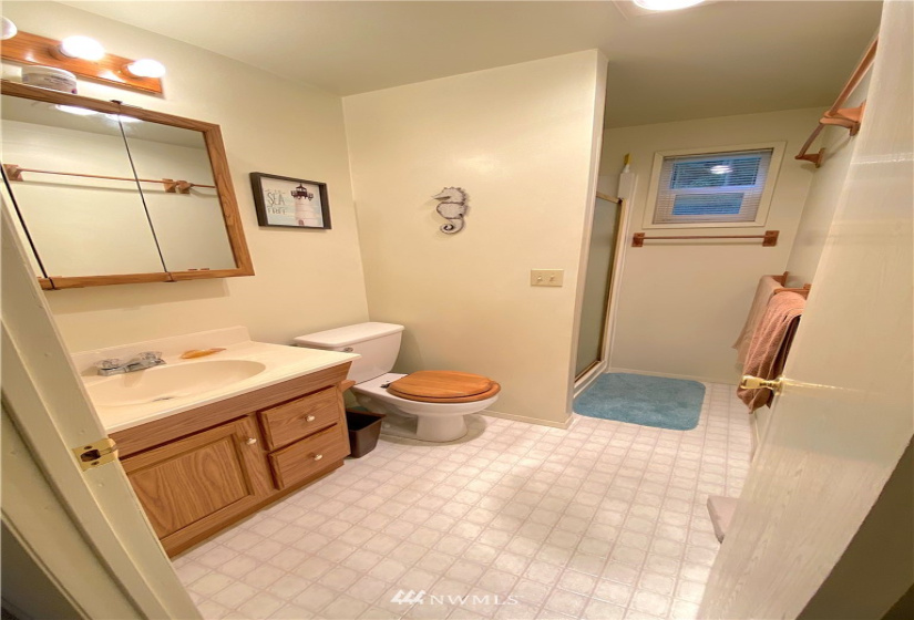 497 Chinook, Center Island, Washington 98221, 2 Bedrooms Bedrooms, ,1 BathroomBathrooms,Residential,For Sale,Center Island,Chinook,NWM1865058