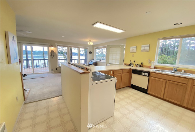 497 Chinook, Center Island, Washington 98221, 2 Bedrooms Bedrooms, ,1 BathroomBathrooms,Residential,For Sale,Center Island,Chinook,NWM1865058