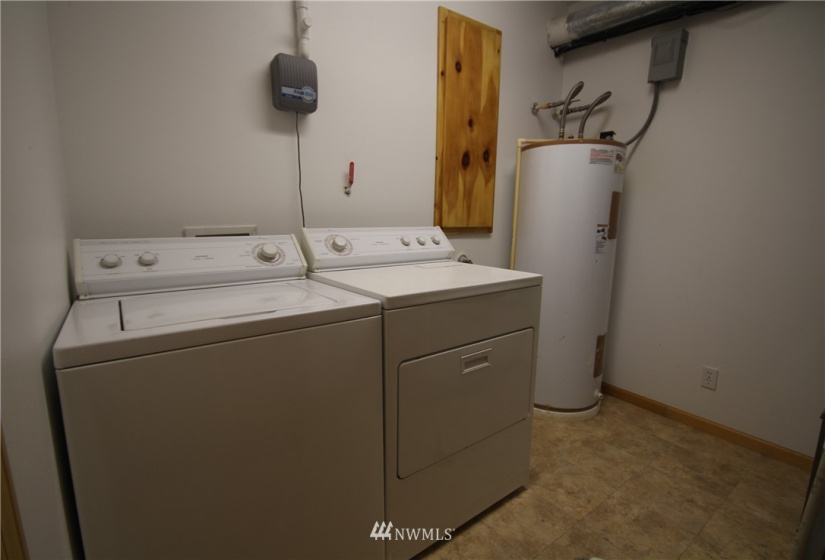 105 Chelan View, Manson, Washington 98831, 5 Bedrooms Bedrooms, ,2 BathroomsBathrooms,Residential,For Sale,Chelan View,NWM1865091