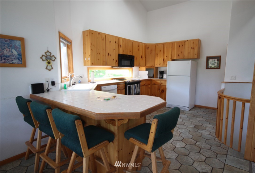 105 Chelan View, Manson, Washington 98831, 5 Bedrooms Bedrooms, ,2 BathroomsBathrooms,Residential,For Sale,Chelan View,NWM1865091