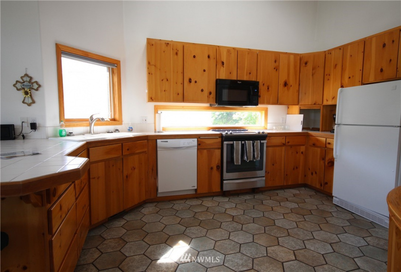 105 Chelan View, Manson, Washington 98831, 5 Bedrooms Bedrooms, ,2 BathroomsBathrooms,Residential,For Sale,Chelan View,NWM1865091