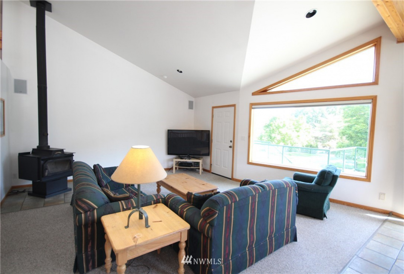 105 Chelan View, Manson, Washington 98831, 5 Bedrooms Bedrooms, ,2 BathroomsBathrooms,Residential,For Sale,Chelan View,NWM1865091