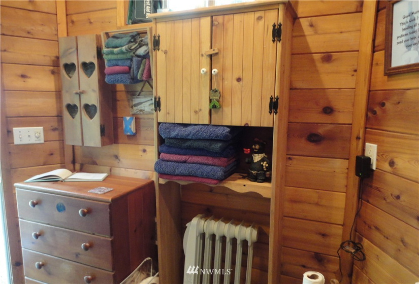 100 Chipmunk, Packwood, Washington 98361, ,Land,For Sale,6th High Valley,Chipmunk,NWM1865239