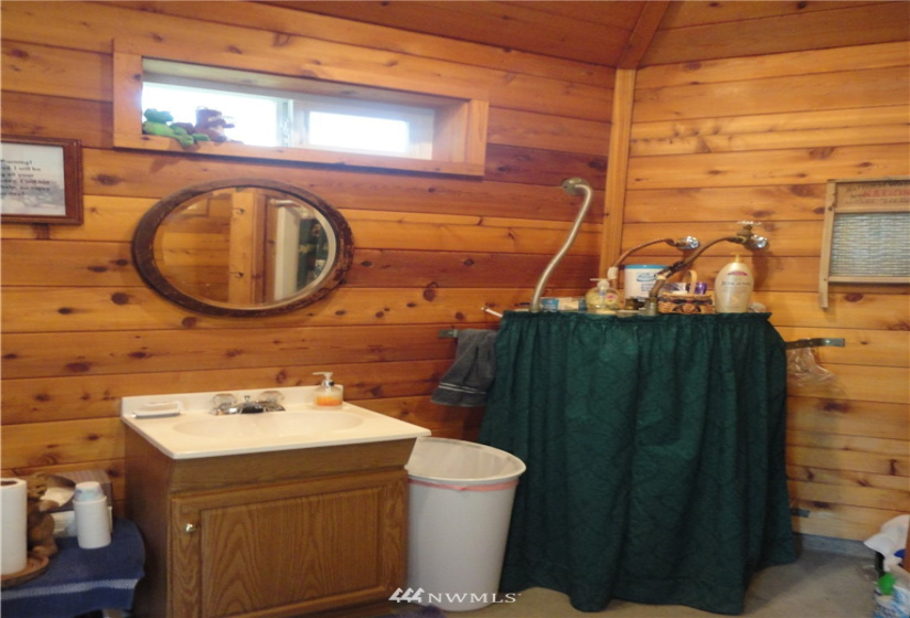 100 Chipmunk, Packwood, Washington 98361, ,Land,For Sale,6th High Valley,Chipmunk,NWM1865239