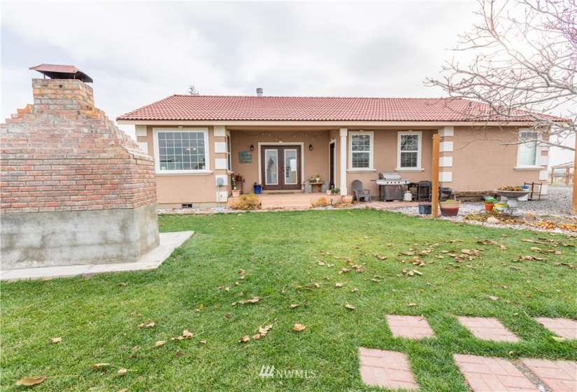 2532 Rd 11.7, Ephrata, Washington 98823, 3 Bedrooms Bedrooms, ,1 BathroomBathrooms,Residential,For Sale,11.7,NWM1865103
