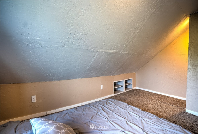 129 Sunnyside, Kelso, Washington 98626, 4 Bedrooms Bedrooms, ,2 BathroomsBathrooms,Residential,For Sale,Sunnyside,NWM1865284