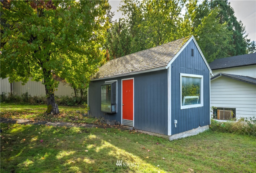 129 Sunnyside, Kelso, Washington 98626, 4 Bedrooms Bedrooms, ,2 BathroomsBathrooms,Residential,For Sale,Sunnyside,NWM1865284