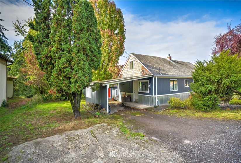 129 Sunnyside, Kelso, Washington 98626, 4 Bedrooms Bedrooms, ,2 BathroomsBathrooms,Residential,For Sale,Sunnyside,NWM1865284