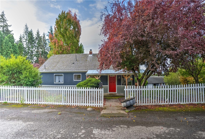129 Sunnyside, Kelso, Washington 98626, 4 Bedrooms Bedrooms, ,2 BathroomsBathrooms,Residential,For Sale,Sunnyside,NWM1865284