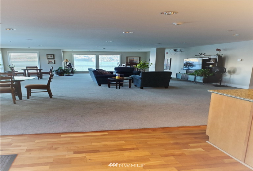 400 Washington, Bremerton, Washington 98337, 2 Bedrooms Bedrooms, ,2 BathroomsBathrooms,Residential,For Sale,The 400,Washington,NWM1865358