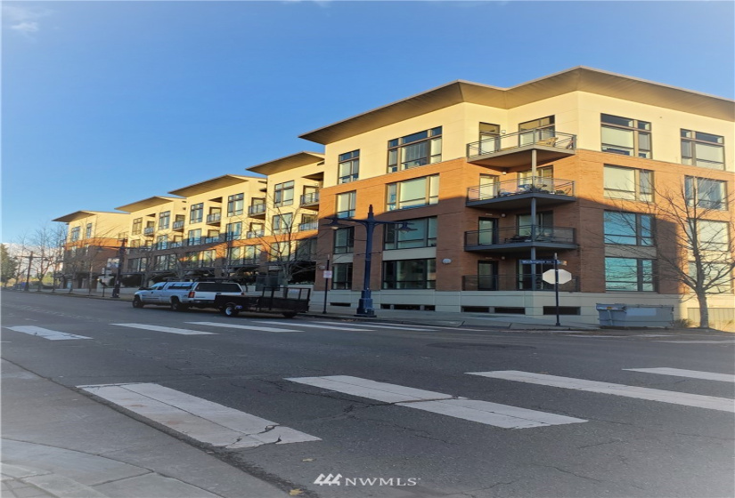 400 Washington, Bremerton, Washington 98337, 2 Bedrooms Bedrooms, ,2 BathroomsBathrooms,Residential,For Sale,The 400,Washington,NWM1865358