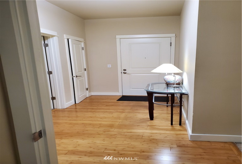 400 Washington, Bremerton, Washington 98337, 2 Bedrooms Bedrooms, ,2 BathroomsBathrooms,Residential,For Sale,The 400,Washington,NWM1865358