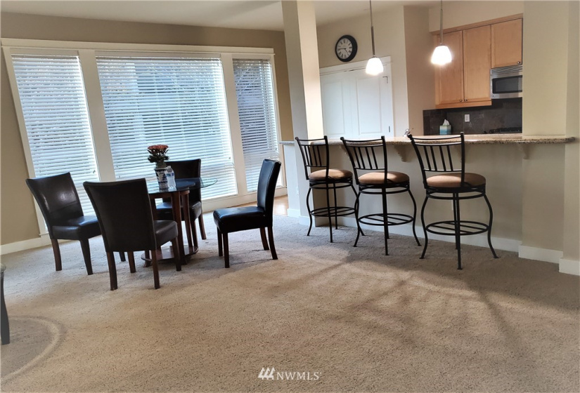 400 Washington, Bremerton, Washington 98337, 2 Bedrooms Bedrooms, ,2 BathroomsBathrooms,Residential,For Sale,The 400,Washington,NWM1865358