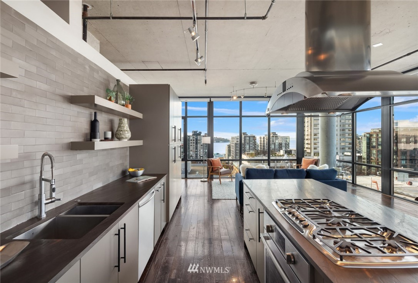 2720 3rd, Seattle, Washington 98121, 2 Bedrooms Bedrooms, ,2 BathroomsBathrooms,Residential,For Sale,Mosler Lofts,3rd,NWM1865084
