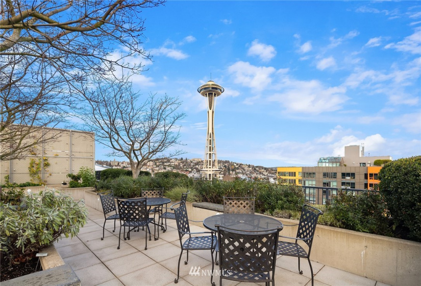 2720 3rd, Seattle, Washington 98121, 2 Bedrooms Bedrooms, ,2 BathroomsBathrooms,Residential,For Sale,Mosler Lofts,3rd,NWM1865084