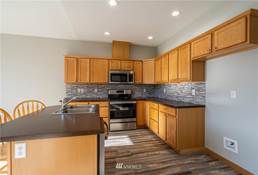 744 Wapato Way, Manson, Washington 98831, ,Residential Income,For Sale,Manson Bloc,Wapato Way,NWM1864822