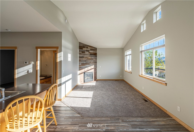 744 Wapato Way, Manson, Washington 98831, ,Residential Income,For Sale,Manson Bloc,Wapato Way,NWM1864822