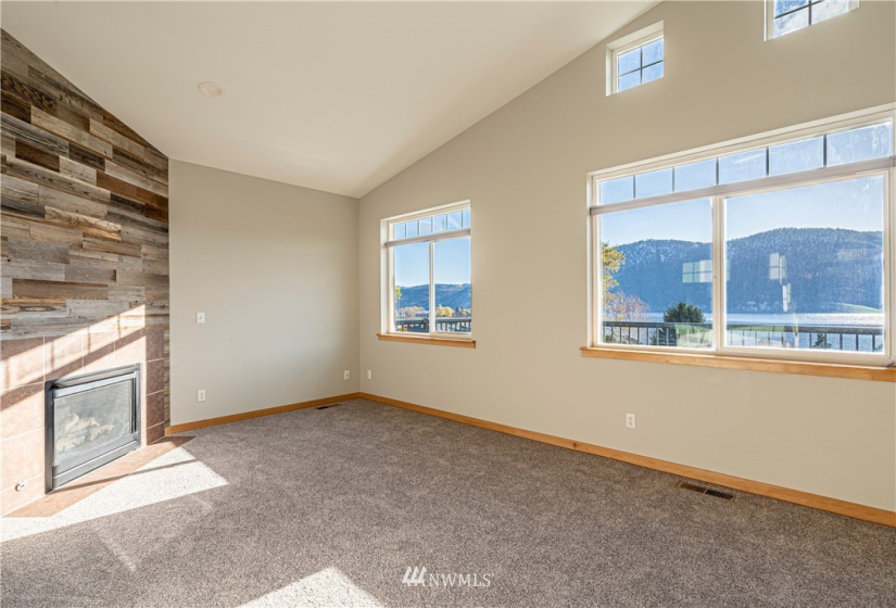 744 Wapato Way, Manson, Washington 98831, ,Residential Income,For Sale,Manson Bloc,Wapato Way,NWM1864822