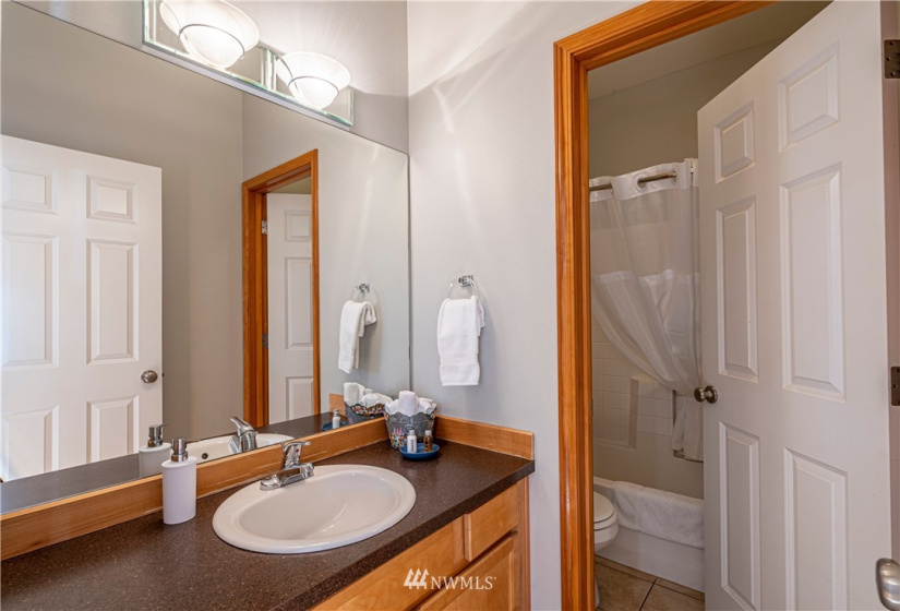 744 Wapato Way, Manson, Washington 98831, ,Residential Income,For Sale,Manson Bloc,Wapato Way,NWM1864822