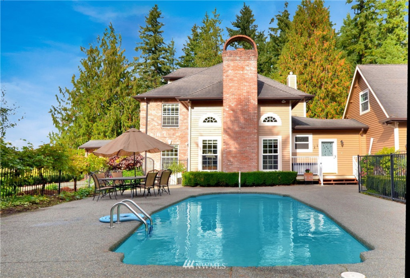 41820 284th, Enumclaw, Washington 98022, 5 Bedrooms Bedrooms, ,4 BathroomsBathrooms,Residential,For Sale,284th,NWM1858741