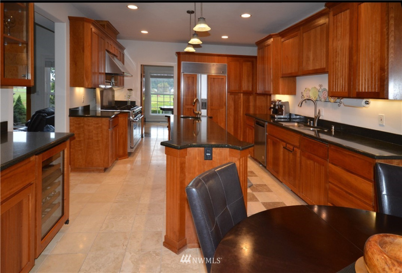 41820 284th, Enumclaw, Washington 98022, 5 Bedrooms Bedrooms, ,4 BathroomsBathrooms,Residential,For Sale,284th,NWM1858741