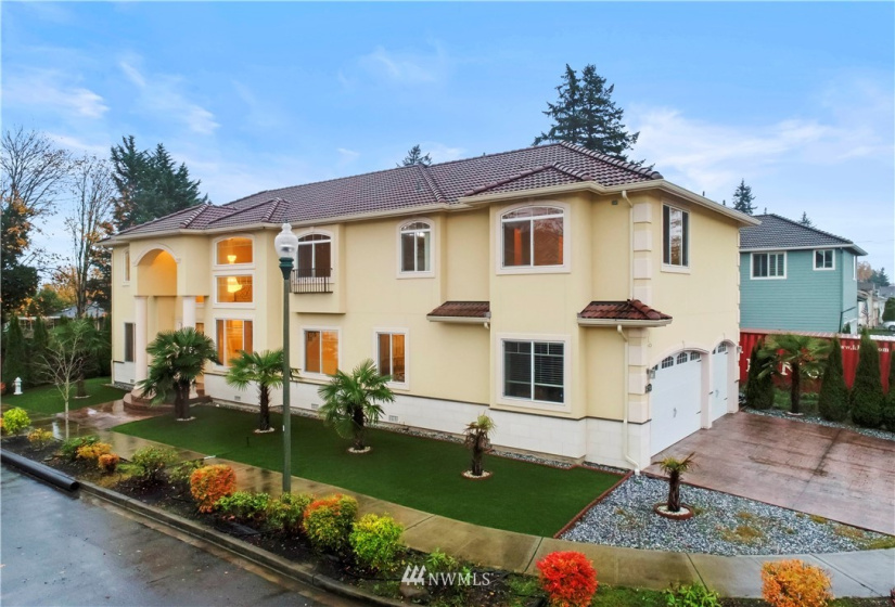 26922 117th, Kent, Washington 98030, 6 Bedrooms Bedrooms, ,5 BathroomsBathrooms,Residential,For Sale,Millenium Ridge,117th,NWM1865565