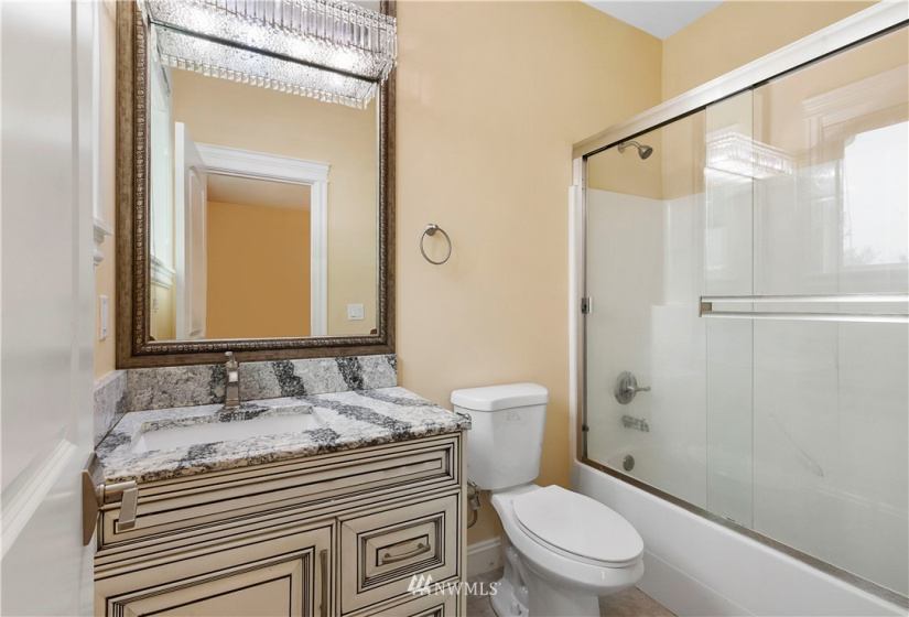 26922 117th, Kent, Washington 98030, 6 Bedrooms Bedrooms, ,5 BathroomsBathrooms,Residential,For Sale,Millenium Ridge,117th,NWM1865565