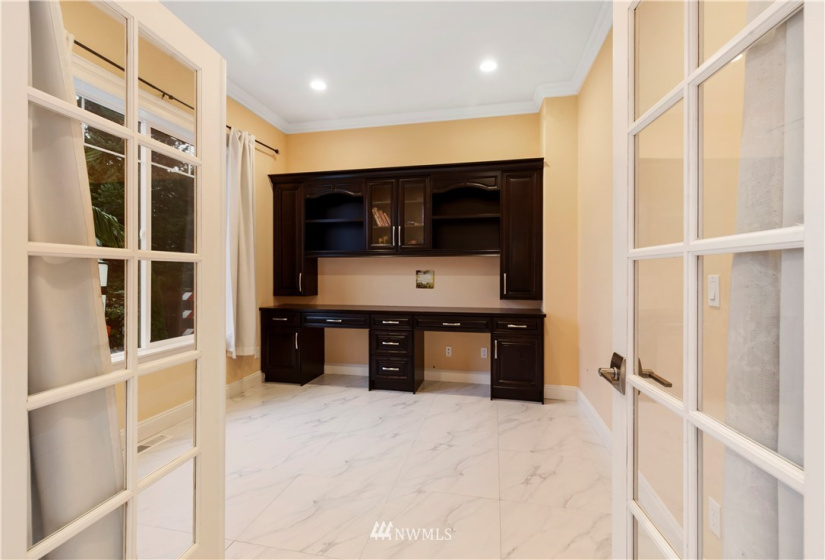 26922 117th, Kent, Washington 98030, 6 Bedrooms Bedrooms, ,5 BathroomsBathrooms,Residential,For Sale,Millenium Ridge,117th,NWM1865565
