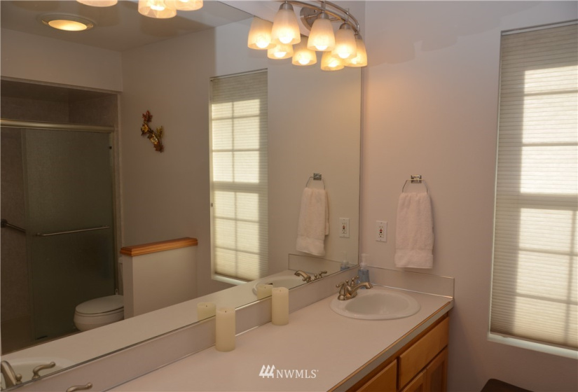 1815 4th Street, Port Angeles, Washington 98362, 3 Bedrooms Bedrooms, ,1 BathroomBathrooms,Residential,For Sale,4th Street,NWM1862598