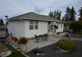 1815 4th Street, Port Angeles, Washington 98362, 3 Bedrooms Bedrooms, ,1 BathroomBathrooms,Residential,For Sale,4th Street,NWM1862598
