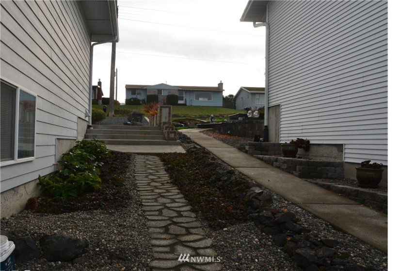 1815 4th Street, Port Angeles, Washington 98362, 3 Bedrooms Bedrooms, ,1 BathroomBathrooms,Residential,For Sale,4th Street,NWM1862598
