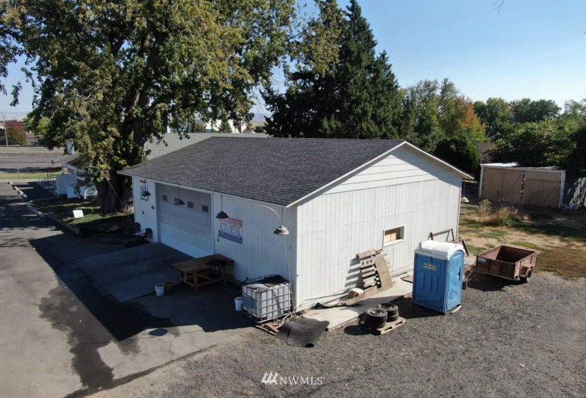 467 Carey, College Place, Washington 99324, 3 Bedrooms Bedrooms, ,2 BathroomsBathrooms,Residential,For Sale,Blalock Orchards,Carey,NWM1852227