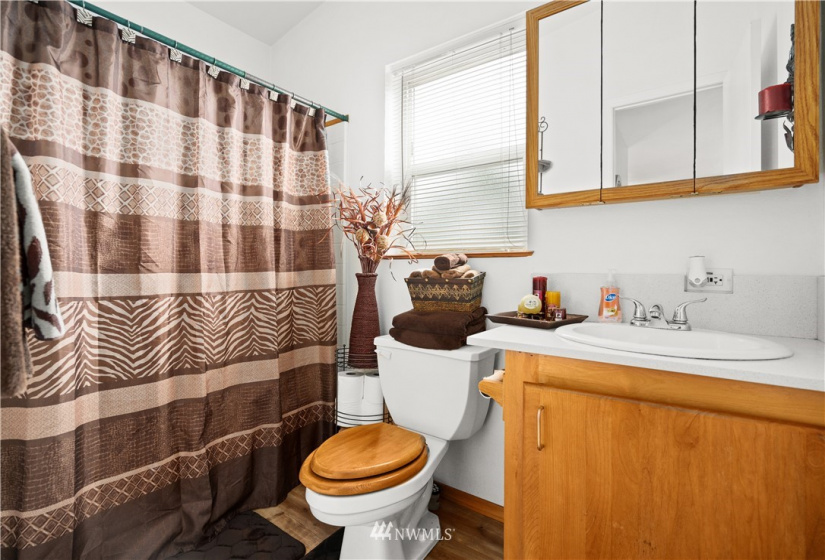22111 108th Ave SE, Kent, Washington 98031, 3 Bedrooms Bedrooms, ,2 BathroomsBathrooms,Manufactured In Park,For Sale,108th Ave SE,NWM1864531