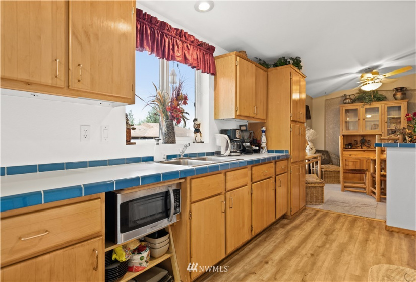22111 108th Ave SE, Kent, Washington 98031, 3 Bedrooms Bedrooms, ,2 BathroomsBathrooms,Manufactured In Park,For Sale,108th Ave SE,NWM1864531