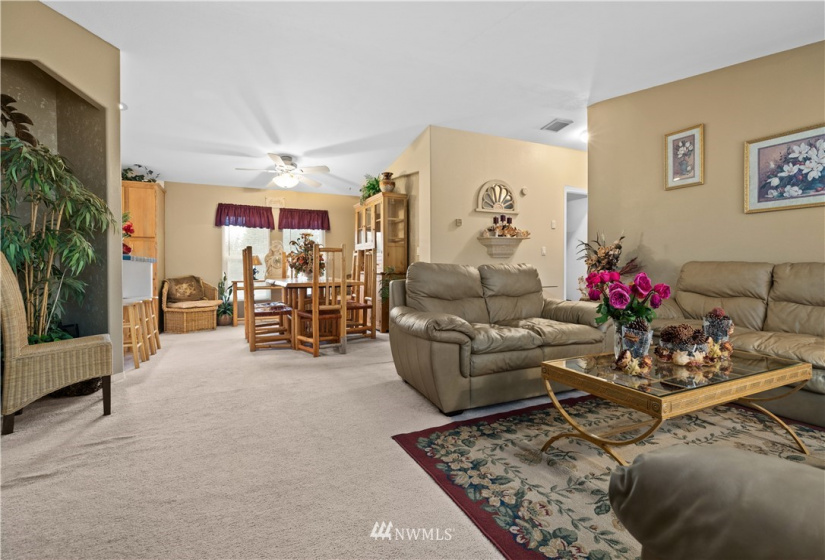 22111 108th Ave SE, Kent, Washington 98031, 3 Bedrooms Bedrooms, ,2 BathroomsBathrooms,Manufactured In Park,For Sale,108th Ave SE,NWM1864531