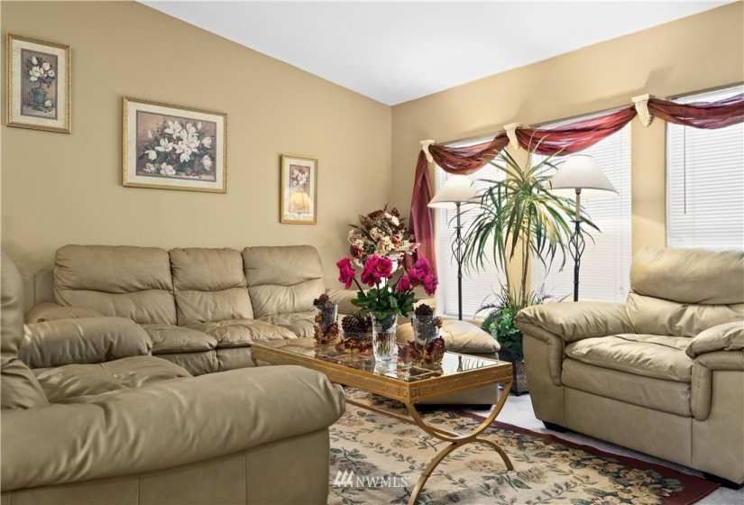 22111 108th Ave SE, Kent, Washington 98031, 3 Bedrooms Bedrooms, ,2 BathroomsBathrooms,Manufactured In Park,For Sale,108th Ave SE,NWM1864531