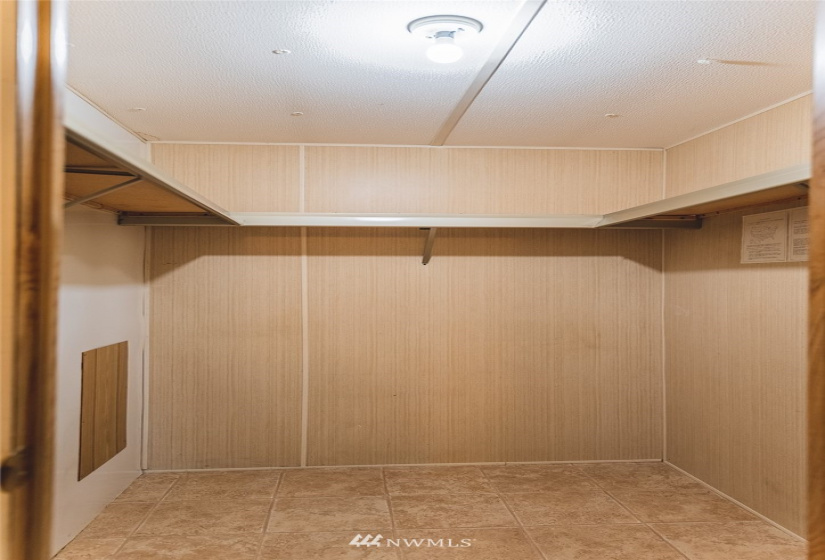 340 5th, Ephrata, Washington 98823, 3 Bedrooms Bedrooms, ,2 BathroomsBathrooms,Residential,For Sale,Jerdons 1st Add,5th,NWM1857590