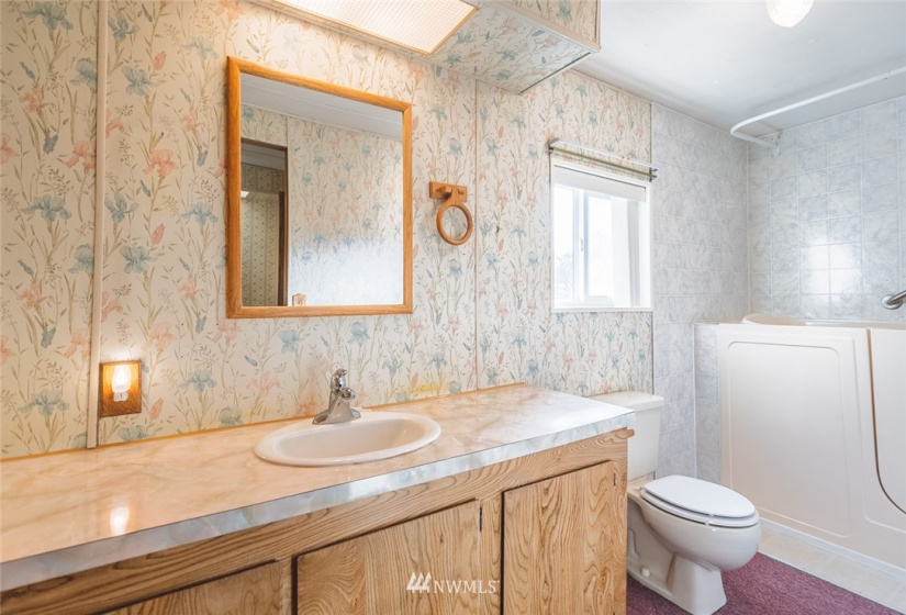340 5th, Ephrata, Washington 98823, 3 Bedrooms Bedrooms, ,2 BathroomsBathrooms,Residential,For Sale,Jerdons 1st Add,5th,NWM1857590