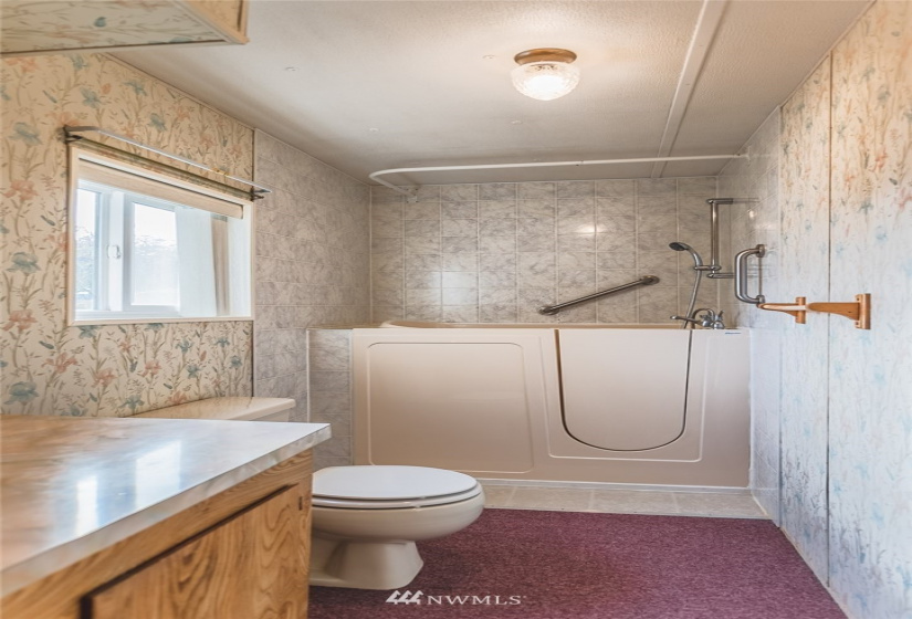 340 5th, Ephrata, Washington 98823, 3 Bedrooms Bedrooms, ,2 BathroomsBathrooms,Residential,For Sale,Jerdons 1st Add,5th,NWM1857590