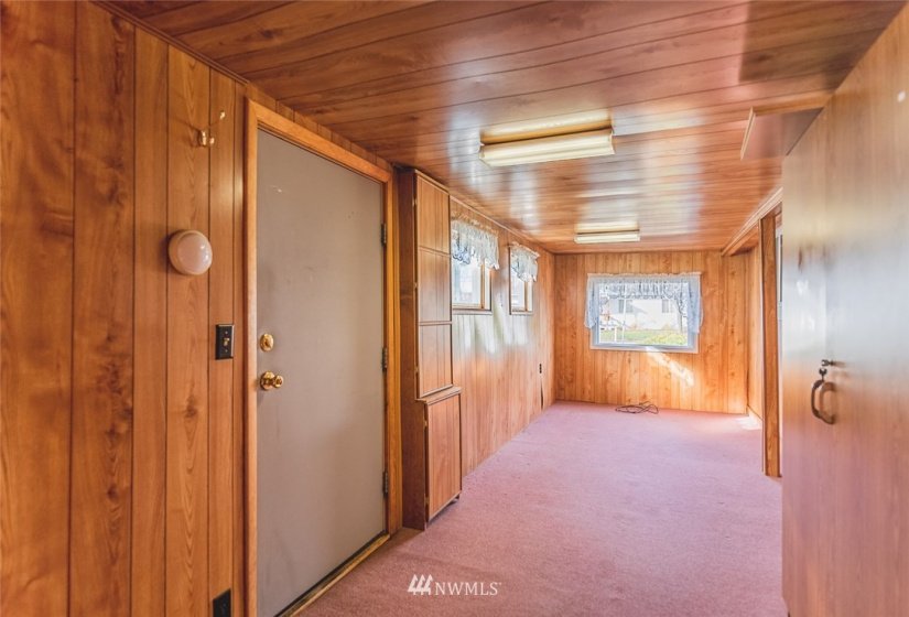 340 5th, Ephrata, Washington 98823, 3 Bedrooms Bedrooms, ,2 BathroomsBathrooms,Residential,For Sale,Jerdons 1st Add,5th,NWM1857590