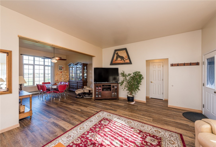 21 Marlo, Sequim, Washington 98382, 3 Bedrooms Bedrooms, ,2 BathroomsBathrooms,Residential,For Sale,Marlo,NWM1865619