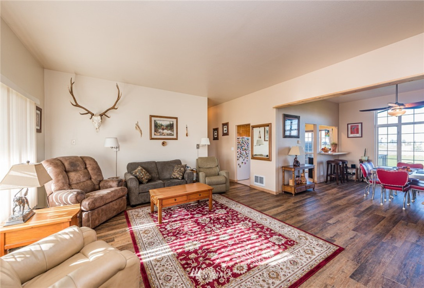 21 Marlo, Sequim, Washington 98382, 3 Bedrooms Bedrooms, ,2 BathroomsBathrooms,Residential,For Sale,Marlo,NWM1865619