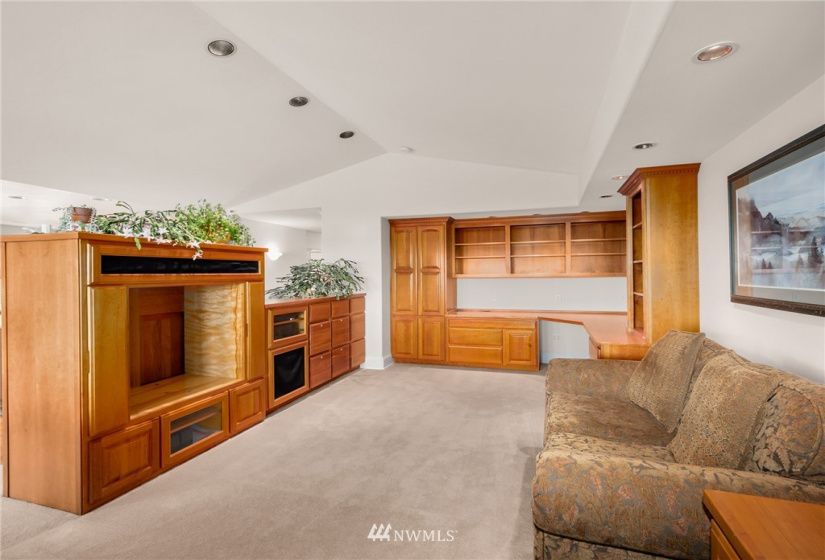 1125 28th, Tacoma, Washington 98403, 5 Bedrooms Bedrooms, ,4 BathroomsBathrooms,Residential,For Sale,28th,NWM1865704