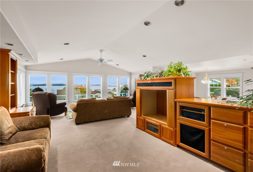 1125 28th, Tacoma, Washington 98403, 5 Bedrooms Bedrooms, ,4 BathroomsBathrooms,Residential,For Sale,28th,NWM1865704