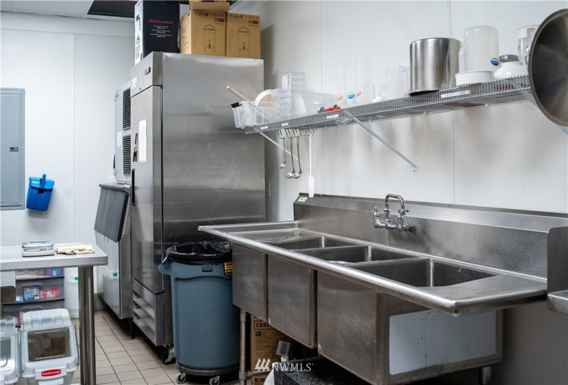 23609 Pacific, Des Moines, Washington 98198, ,Business Opportunity,For Sale,Pacific,NWM1864933