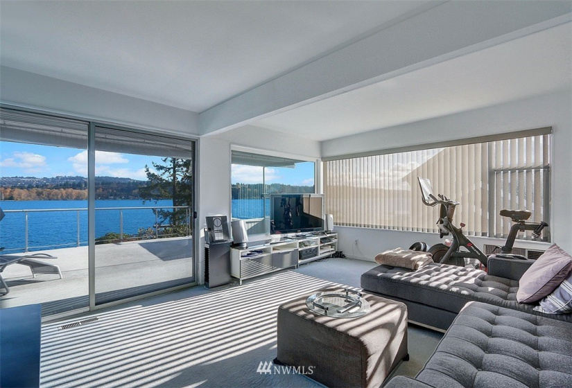 4456 Ferncroft, Mercer Island, Washington 98040, 3 Bedrooms Bedrooms, ,1 BathroomBathrooms,Residential Lease,For Rent,Ferncroft,NWM1865884